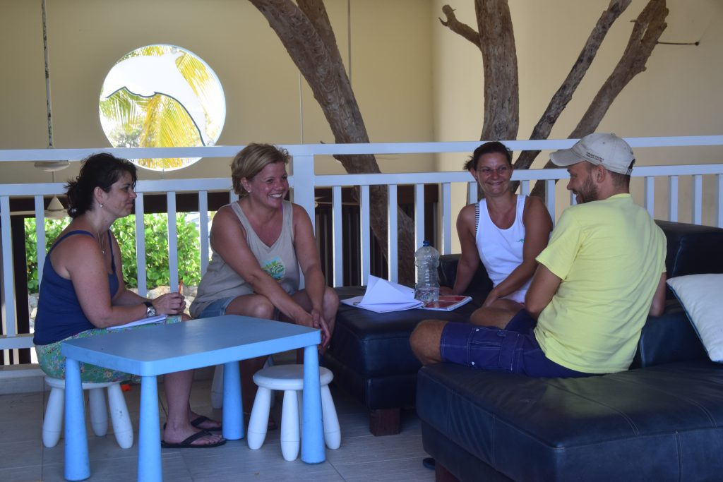 Gruppenarbeit_Refresher_Curaçao_01