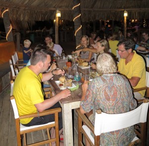 Gemeinsames Abendessen nach der Zertifikatsübergabe des SI 3a/b